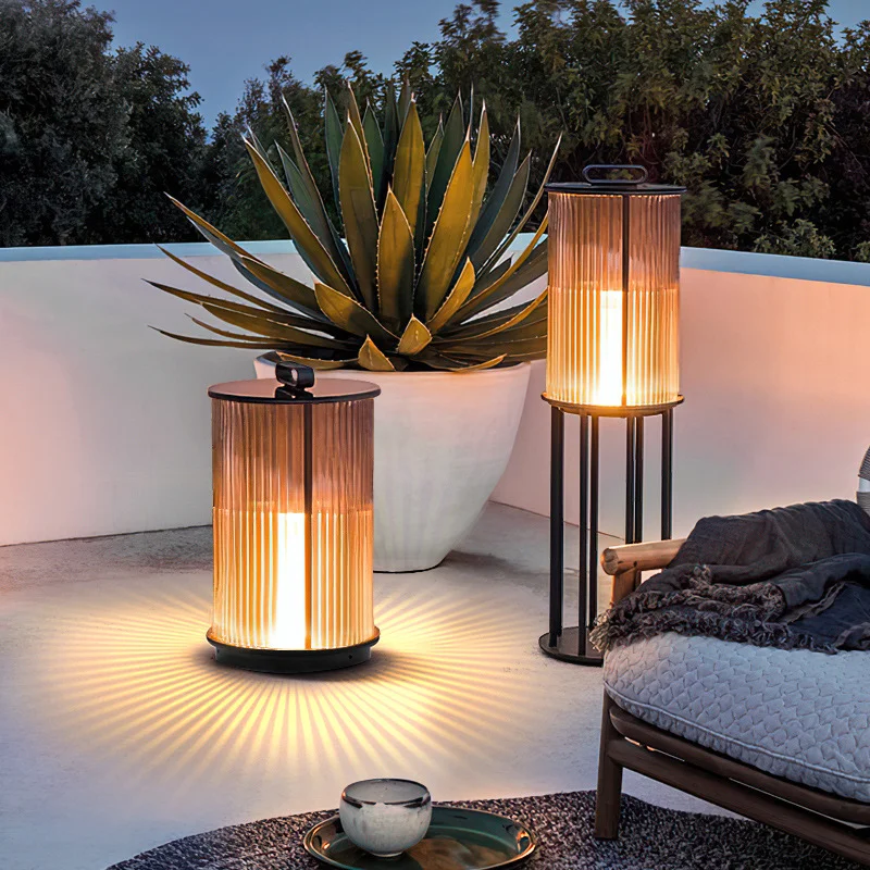 2023 Нови слънчеви градински лампи в средиземноморски стил, стъклени осветителни тела за озеленяване на вили, външно осветление за украса на отвора на вратата, автоматично