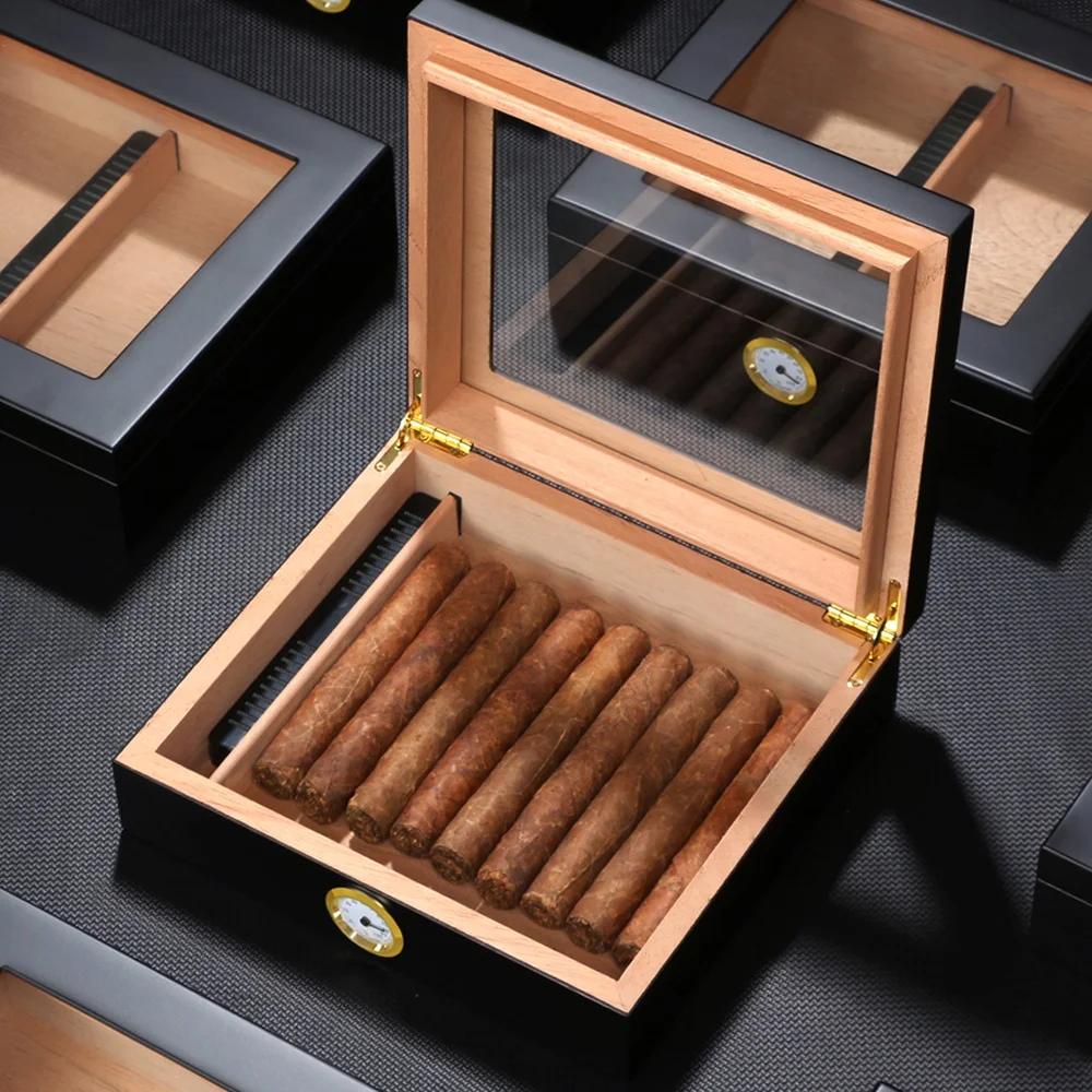 Кутия за пури, ръчно изработени от кедрово дърво с влагозадържащ и гигрометром, със стъклен капак 15-20 пури преносима кутия за пури за пътуване
